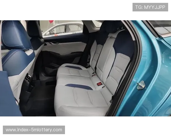 振动座椅与风感装置模拟赛场环境物理体验