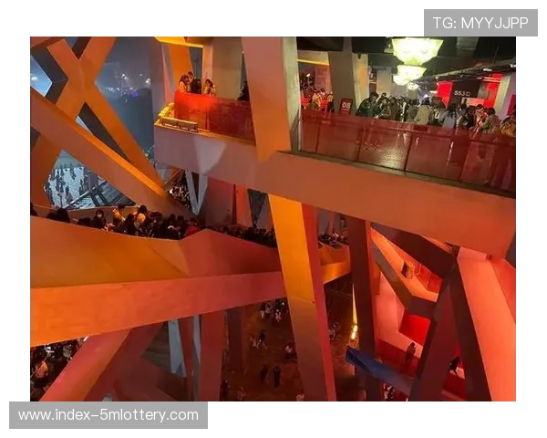 水晶宫完成主场扩建用地收购，主看台重建工程将于2月进入施工阶段